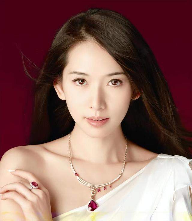 张柏芝的经典角色与难忘瞬间_张柏芝的经典角色与难忘瞬间_张柏芝的经典角色与难忘瞬间