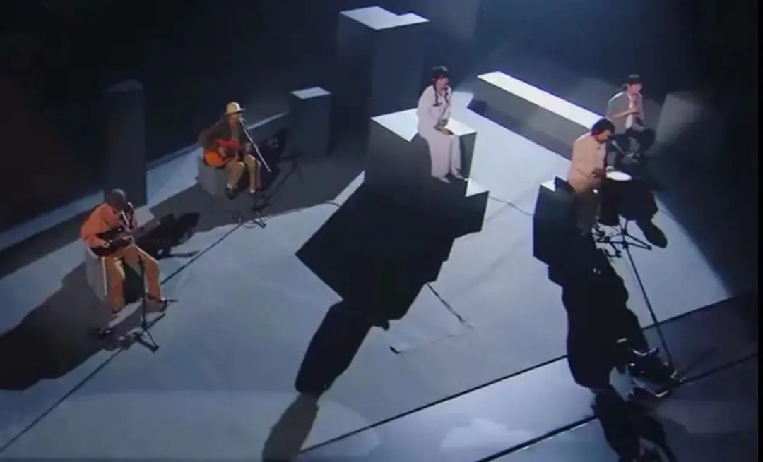 李宇春参赛歌曲_李宇春等_李宇春的经典歌曲再次登上音乐榜单，成为热曲