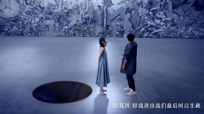 陈奕迅感动_陈奕迅分享对亲情的理解，温暖感人_陈奕迅关于亲情的歌