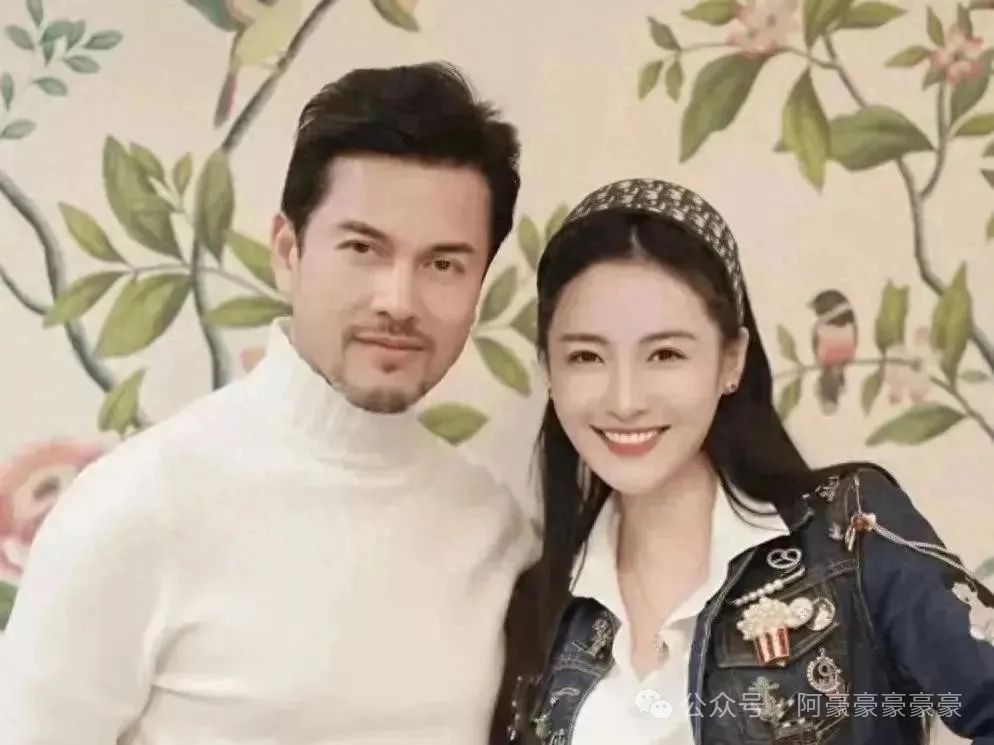 成龙地位年轻心中观众是什么_成龙地位年轻心中观众是谁_成龙在年轻观众心中的地位